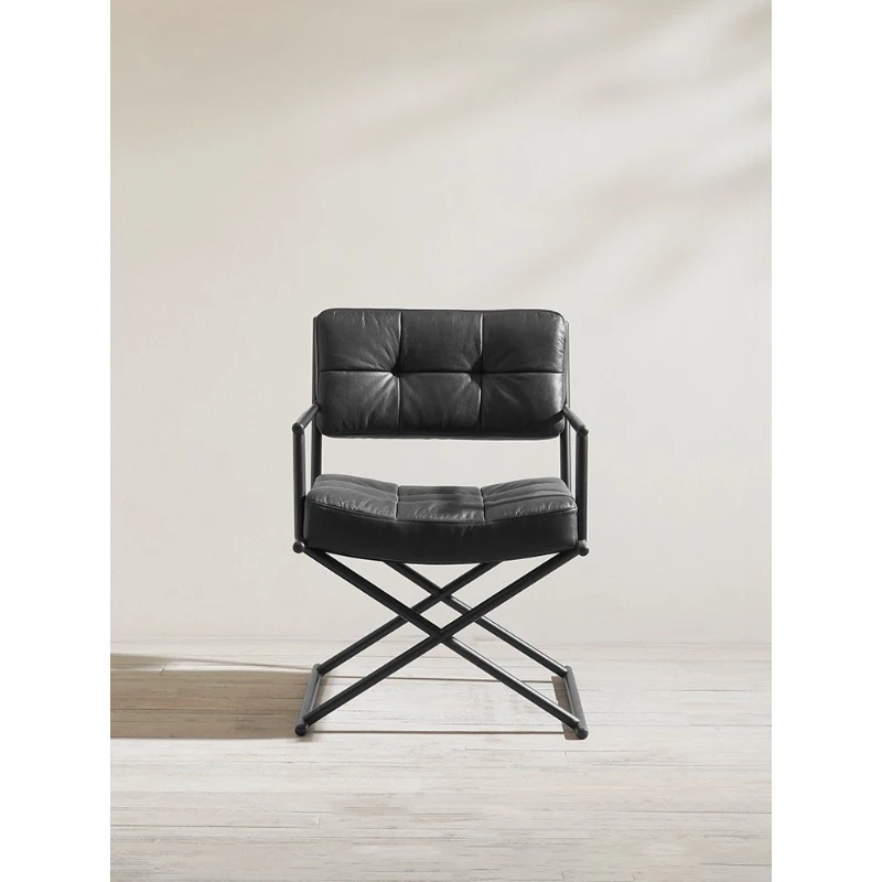Office Furniture First - Italiaanse minimalistische zwarte eerste-laagse koeienhuid ijzeren
